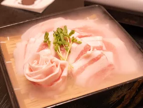 純血統宇流麻阿古豬涮涮鍋 金豚 4